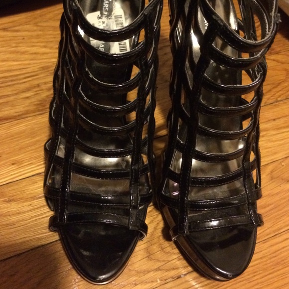 Ladies black shoes worn only once