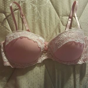 Pink bra never work. Size 36c