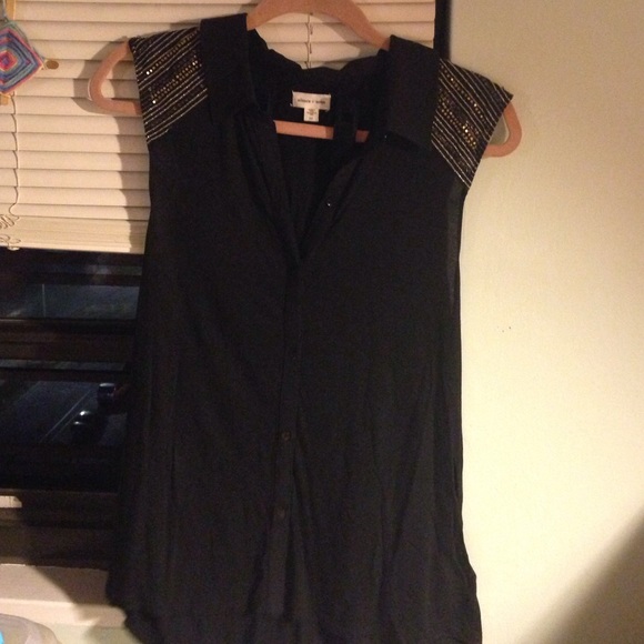 Black Sleeveless Blouse