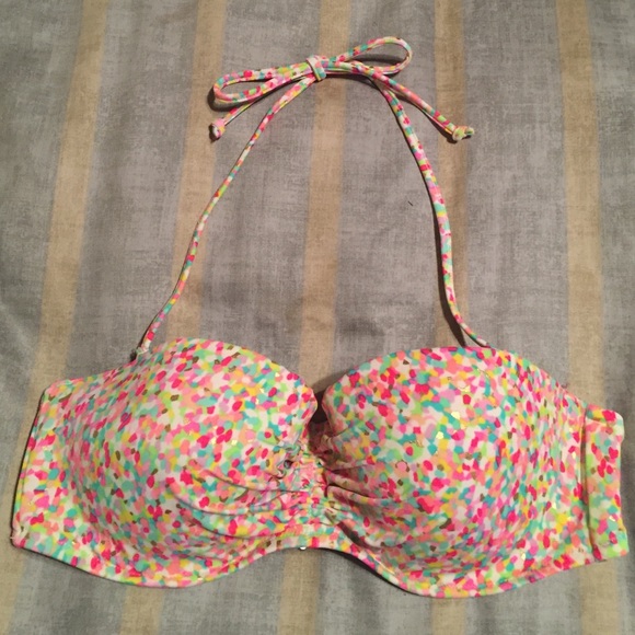 VS Strapless Bathing Suit Top