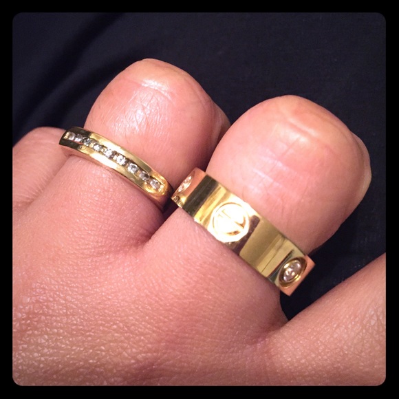 Screw love ring with stone 💥💥💥💥