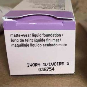 Matte Wear Foundation