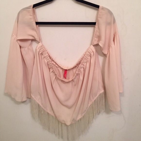 ✨off the shoulder fringe top ✨ - Picture 3 of 3