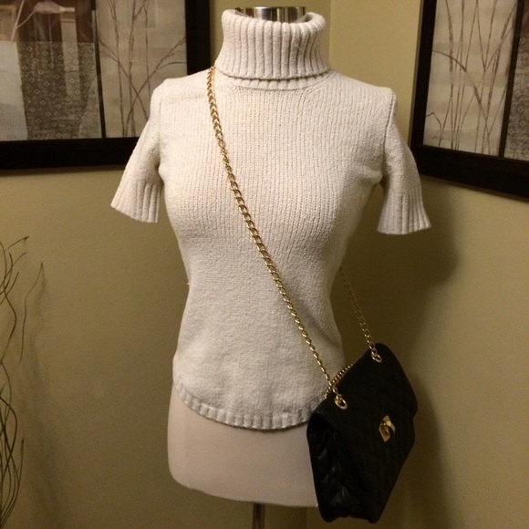 ❌SOLD❌High Neck Knit Top