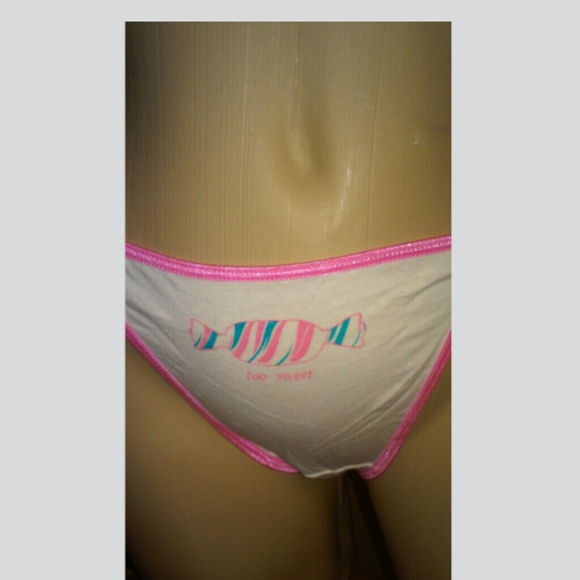 "Sweet" thong panty sey