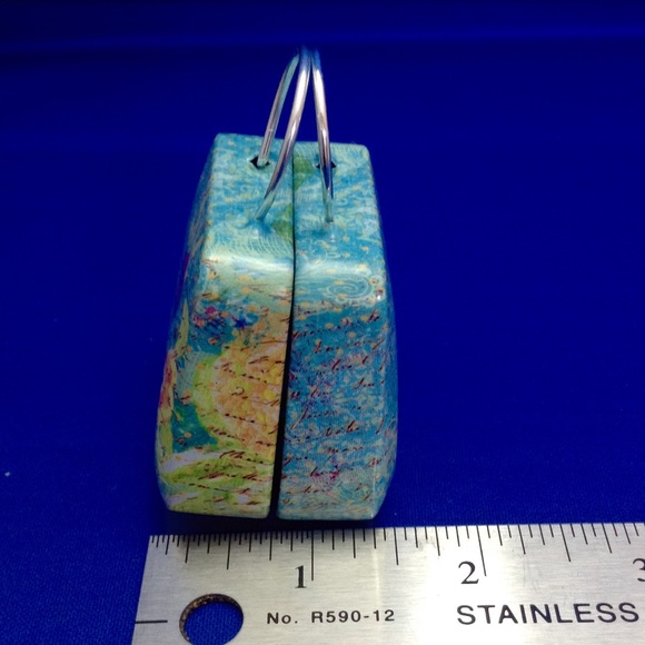 👜 ADORABLE TIN 'BAG' 👜  💥 BUNDLE ME! 💥 - Picture 2 of 3