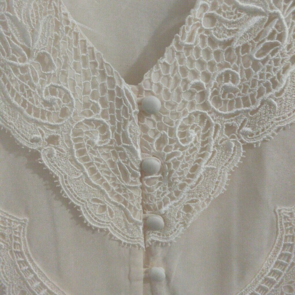 ✨✨✨NEW😱Courtney Rhodes - Picture 3 of 4