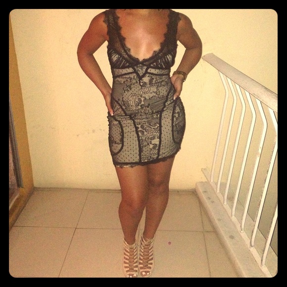 Bebe lace bodycon dress