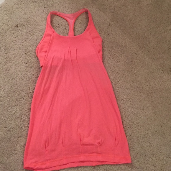 Lulu lemon top size 4