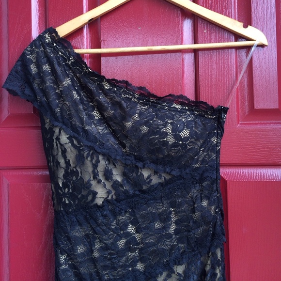 One shoulder lace dress