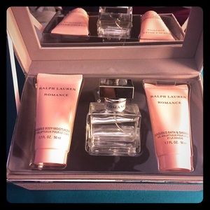 Ralph Lauren Romance perfume spray 1.0 fl oz