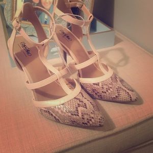 Brand new mossimo heels