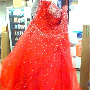 Prom/QUINCEANERA dress