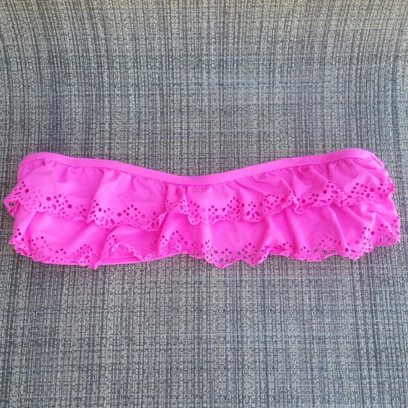 Gilly hicks bikini top