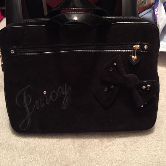 Juicy Couture laptop case.