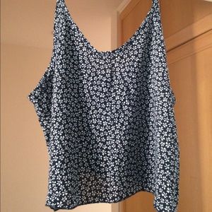 Brandy Melville floral cropped top🇺🇸🎉