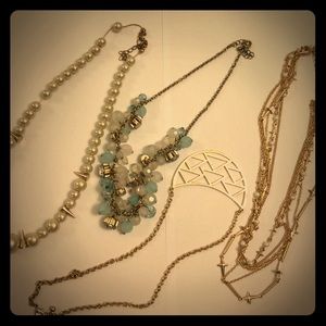 4 short necklace bundle! 4 short necklace bundle!