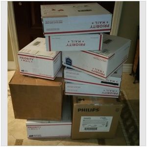 Q-Tips helping Poshers sell, sell, sell.