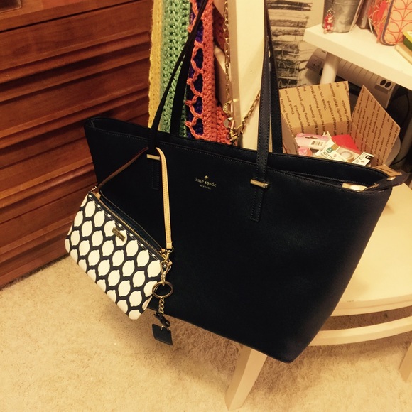 Not for sale pictures Cedar Street Medium Harmony - Picture 3 of 4