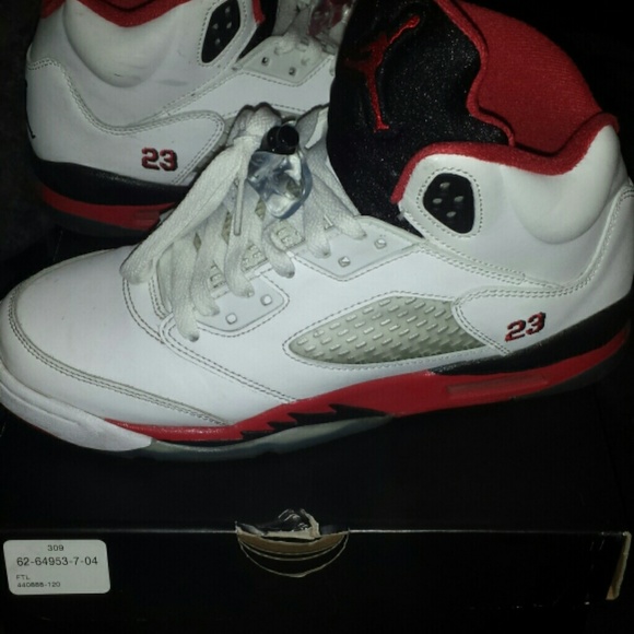 Retro 5s fire reds - Picture 1 of 1