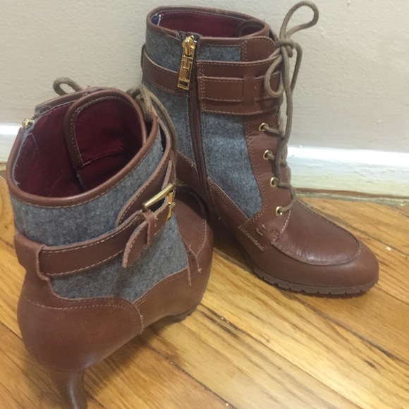 Great buy! Tommy Zip ups - Picture 2 of 4