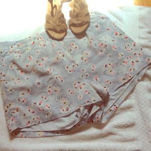 Lauren Conrad paper crown shorts