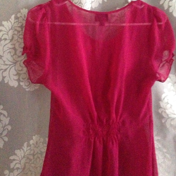 Gorgeous Detailed Ruffled Top - Picture 4 of 4