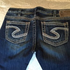 Silver Jeans Co, Tuesday 22"