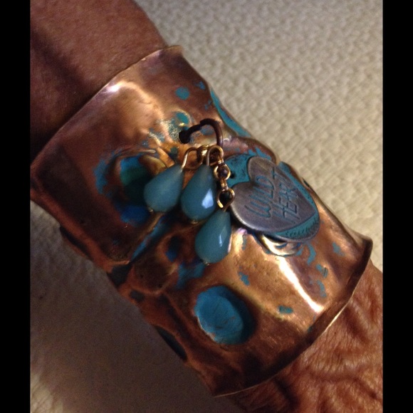 Heavy metal cuff bracelet - Picture 2 of 4