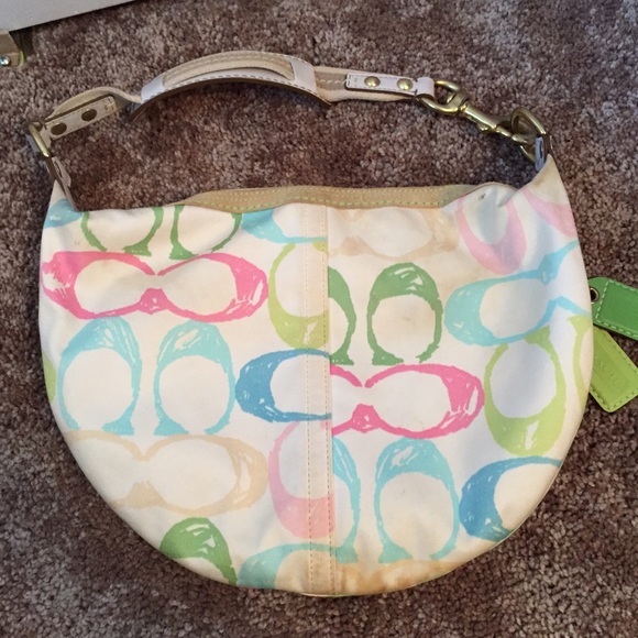 Authentic Coach handbag - Picture 2 of 4