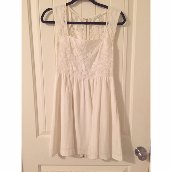 Urban Outfitters White Lace Dress - Picture 2 of 4