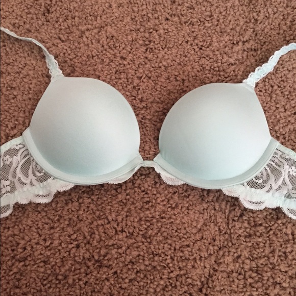 NWOT Pink 32B bra