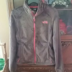 Gorgeous northface fleece BOGO 2 free items !!!!