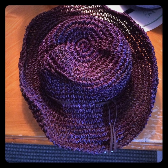 Dark brown woven Beach/sun hat :) NWT