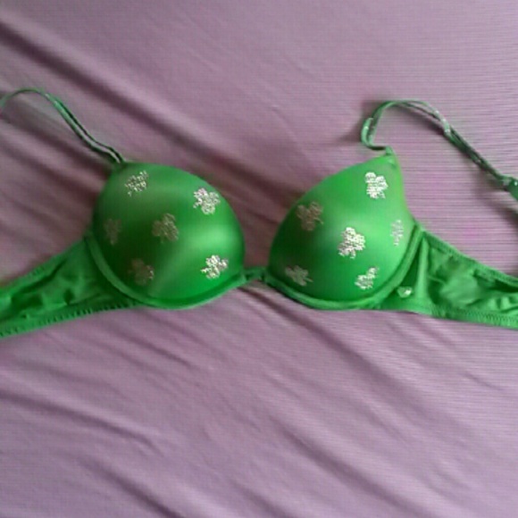 PINK Victoria Secret bra never worm