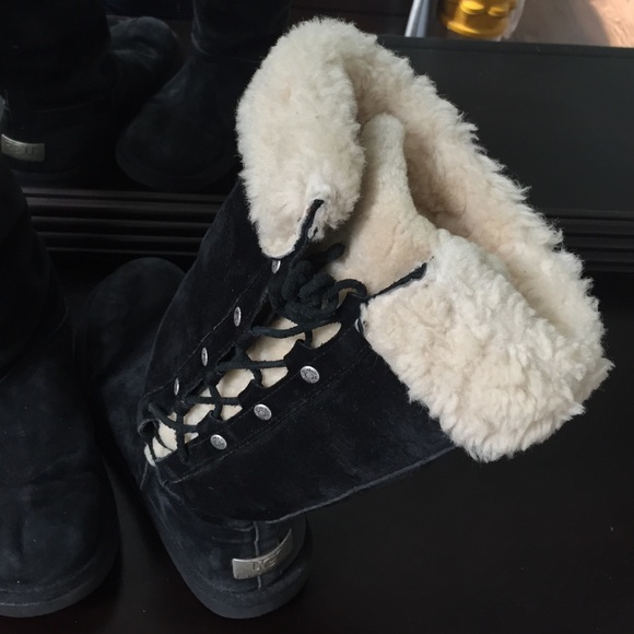 Rare High lace-up Ugg boots
