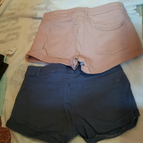 Shorts - Picture 2 of 2