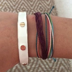 White and gold bracelet