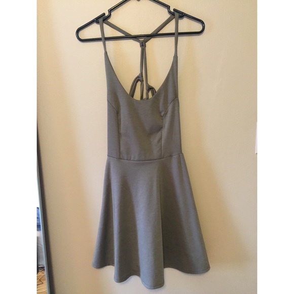 Open back cotton dress