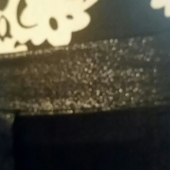 Blk and silver skirt - Picture 2 of 3