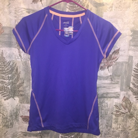Sz S Avia Workout V-Neck