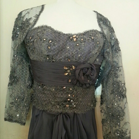 Dress and jacket - Picture 2 of 4