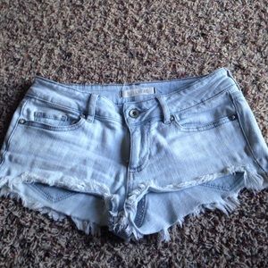 Light Bullhead shorts