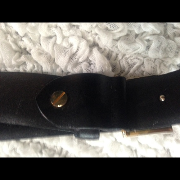 ⚠️️SOLD ⚠️FENDI belt - Picture 3 of 3