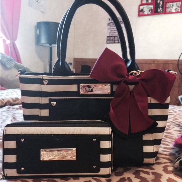 Betsey Johnson bow purse with wallet.