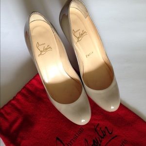 Christian Louboutin grey pump, barely worn