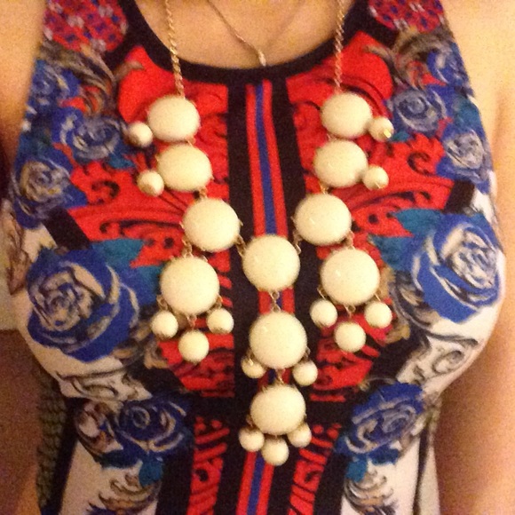 cream bubble necklace