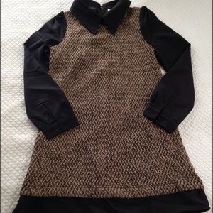 Gorgeous collared tweed dress!