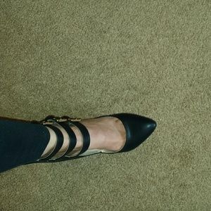 Sexy pointy toe shoe