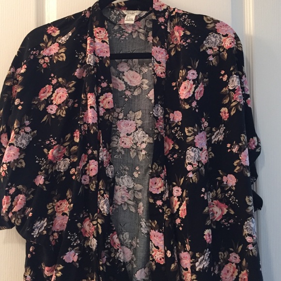 Floral kimono